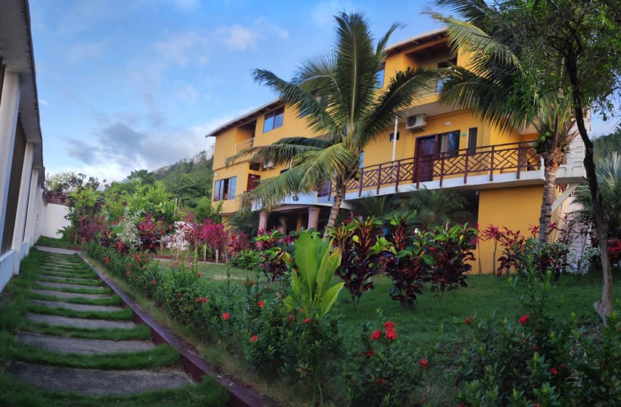 Hotel Soberao เอสเมรัลดาส ภายนอก รูปภาพ