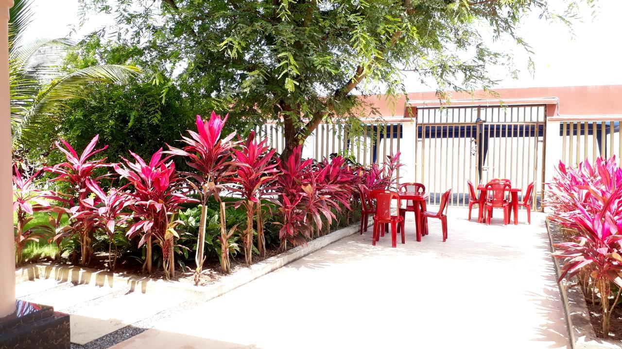 Hotel Soberao เอสเมรัลดาส ภายนอก รูปภาพ
