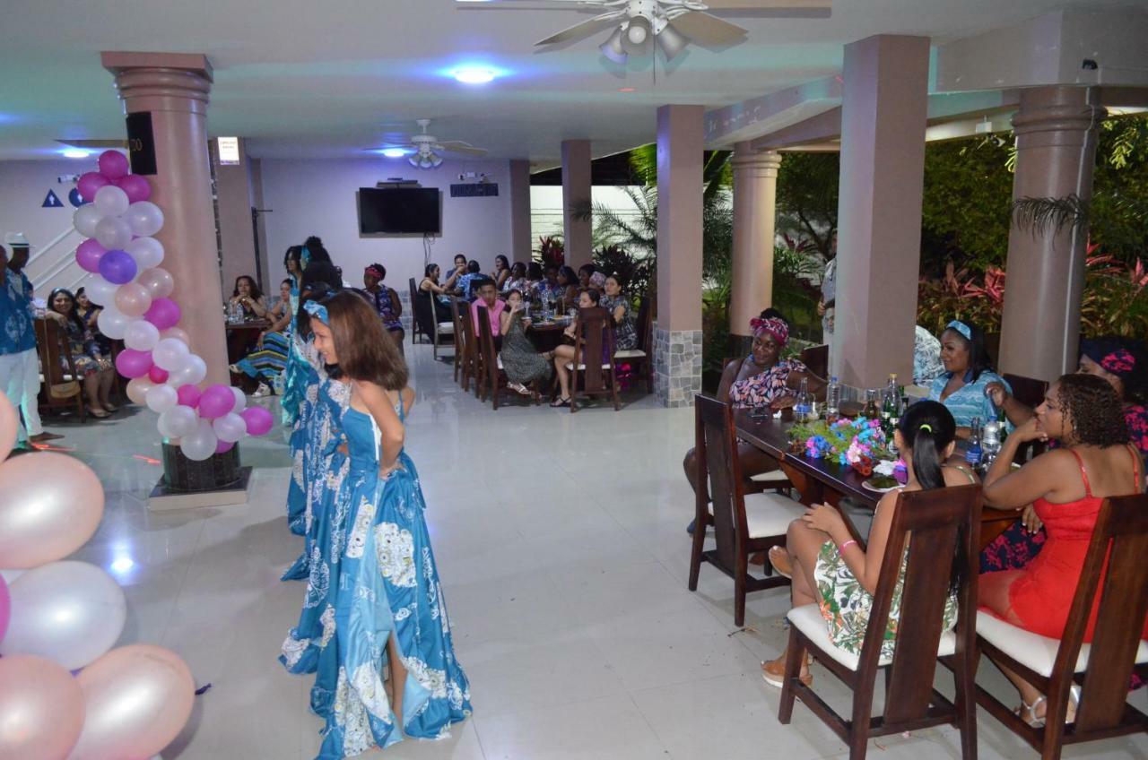 Hotel Soberao เอสเมรัลดาส ภายนอก รูปภาพ