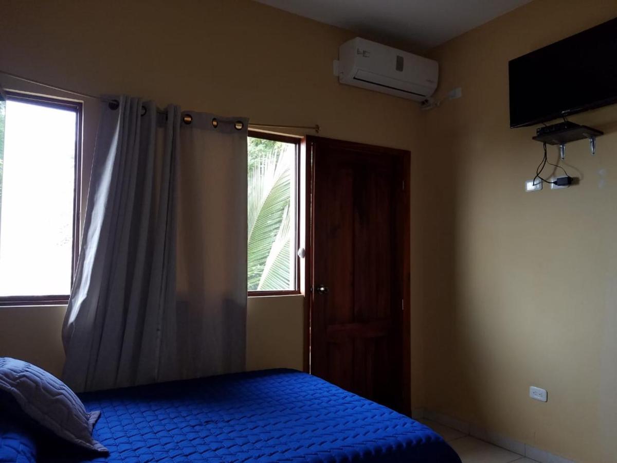 Hotel Soberao เอสเมรัลดาส ภายนอก รูปภาพ