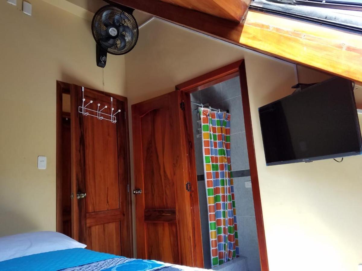 Hotel Soberao เอสเมรัลดาส ภายนอก รูปภาพ