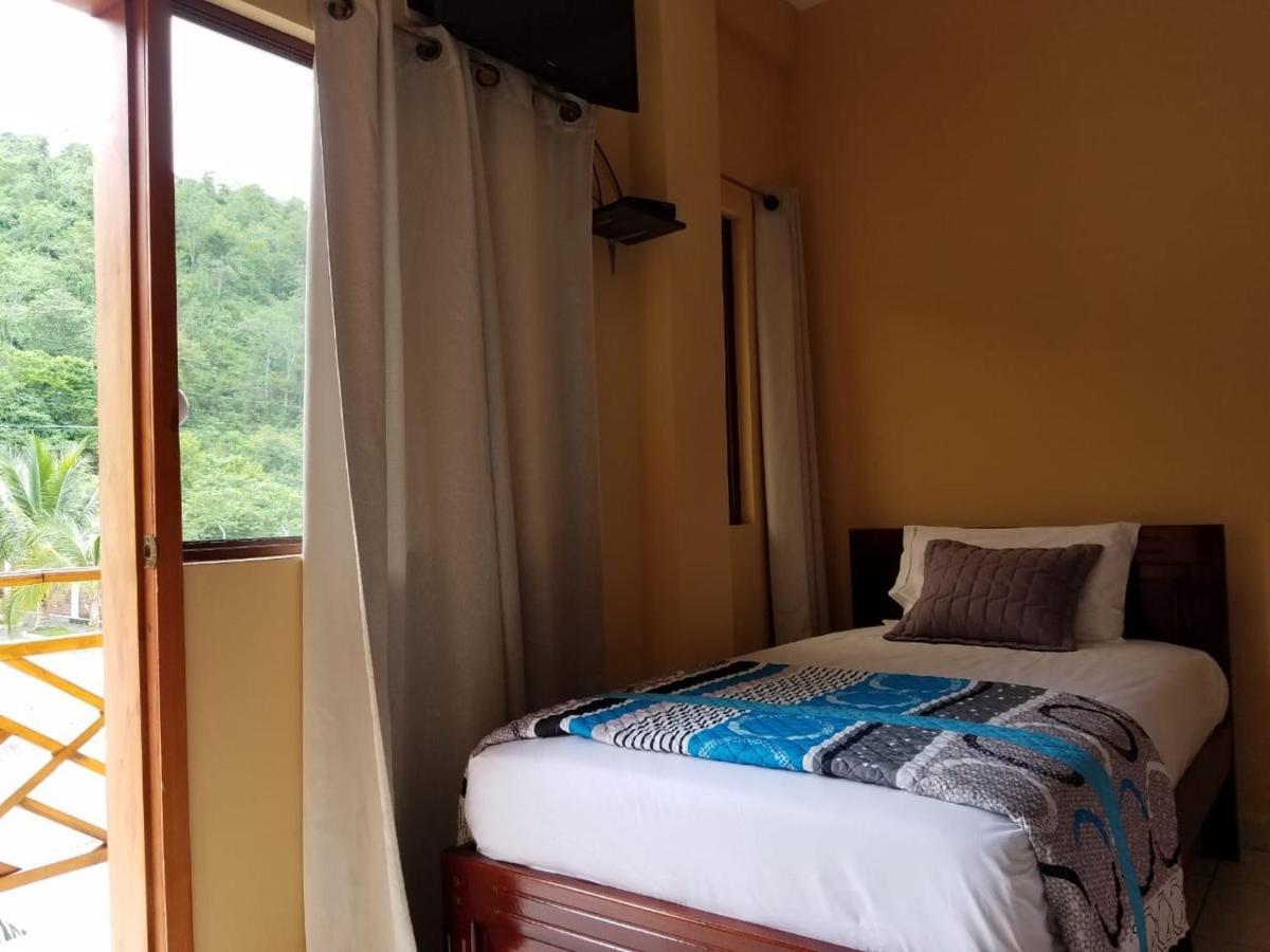 Hotel Soberao เอสเมรัลดาส ภายนอก รูปภาพ